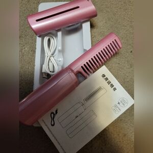 NEW MOBILE/PORTABLE MINI HAIR HEAT COMB STRAIGHTENER